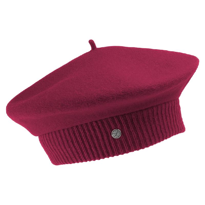 Border burgundy beret woman