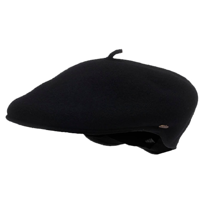 Black beret Pirineos with visor
